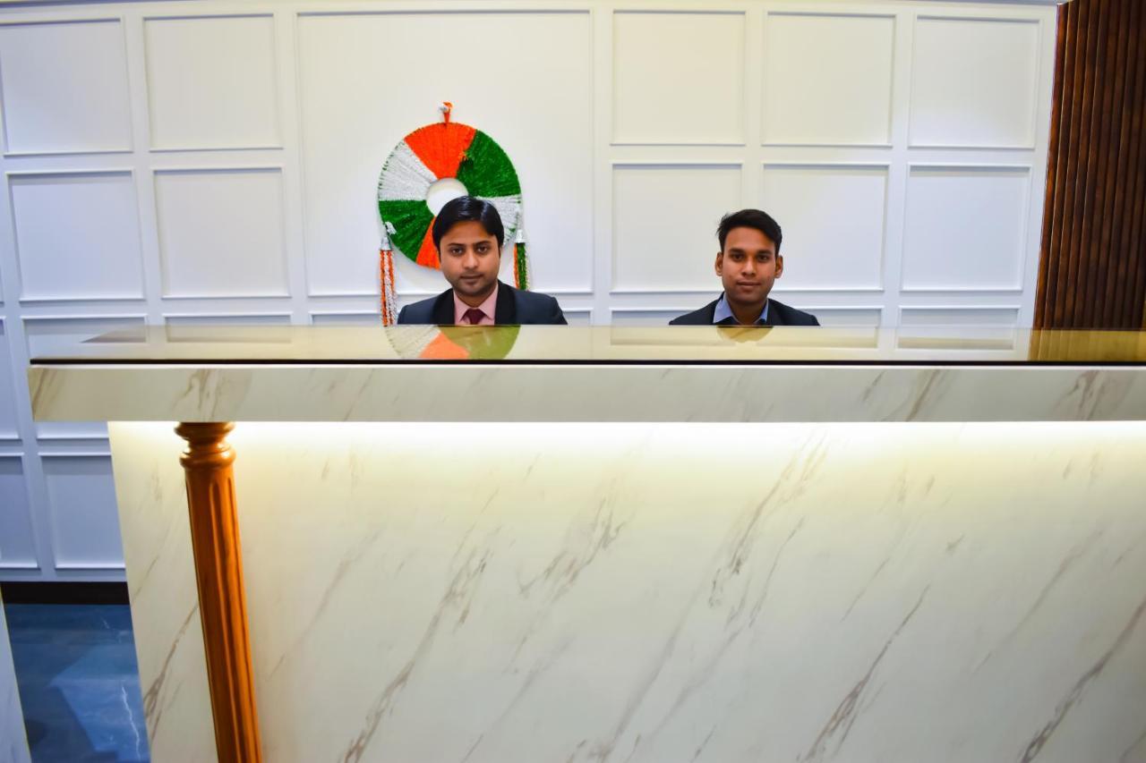 The Shah Imperial Hotel Gwalior Bagian luar foto