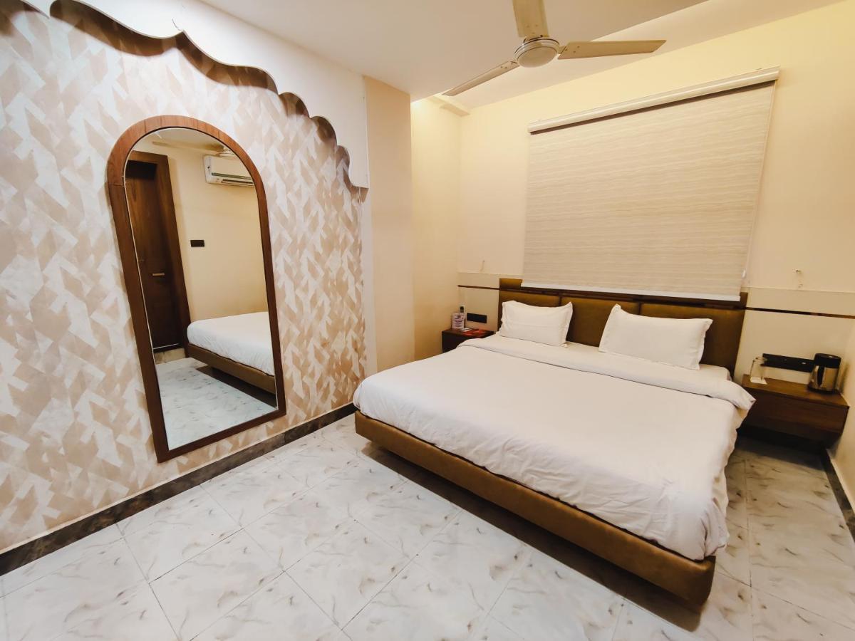 The Shah Imperial Hotel Gwalior Bagian luar foto