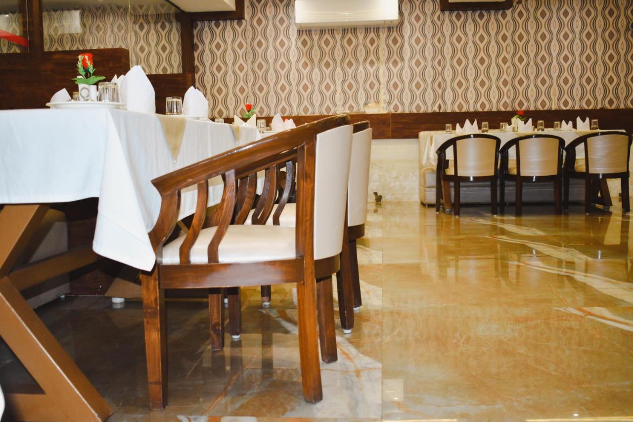 The Shah Imperial Hotel Gwalior Bagian luar foto
