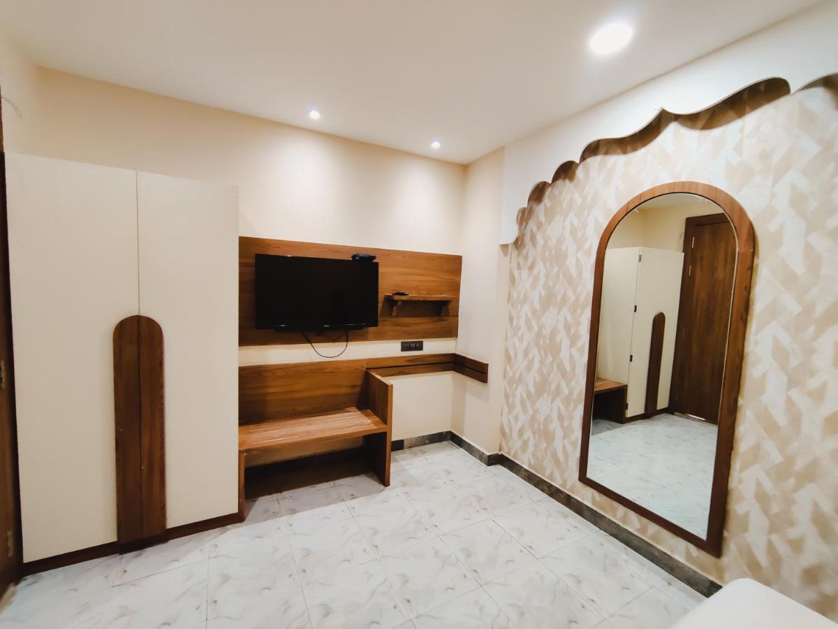 The Shah Imperial Hotel Gwalior Bagian luar foto