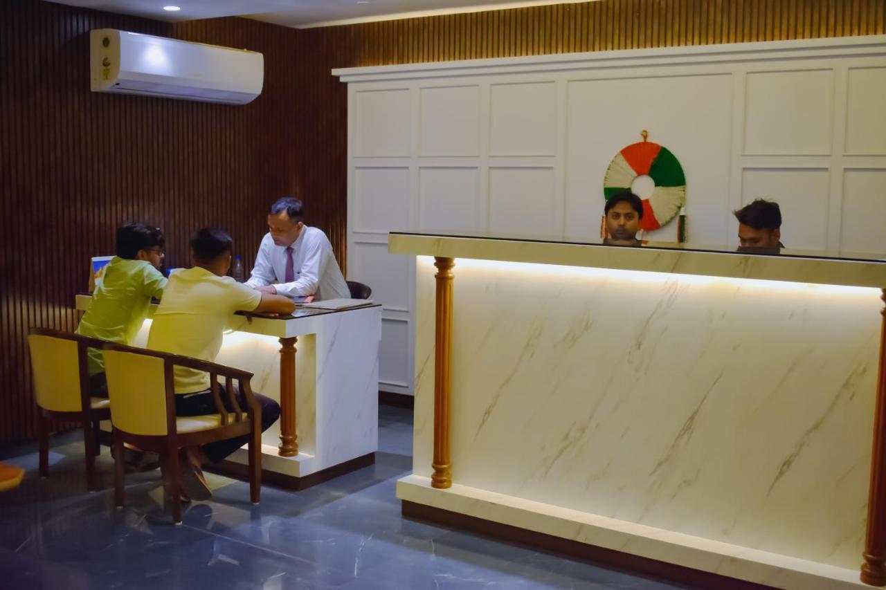 The Shah Imperial Hotel Gwalior Bagian luar foto