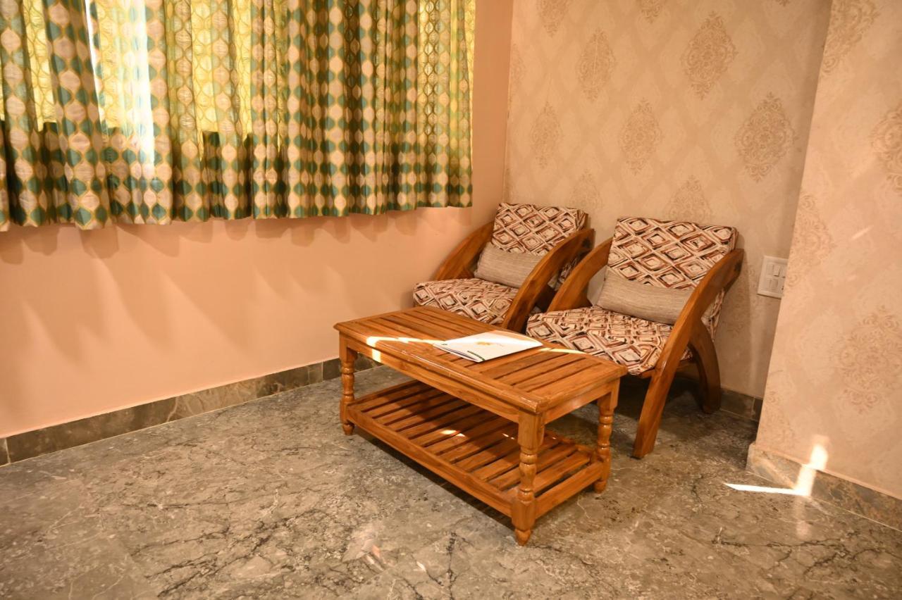 The Shah Imperial Hotel Gwalior Bagian luar foto