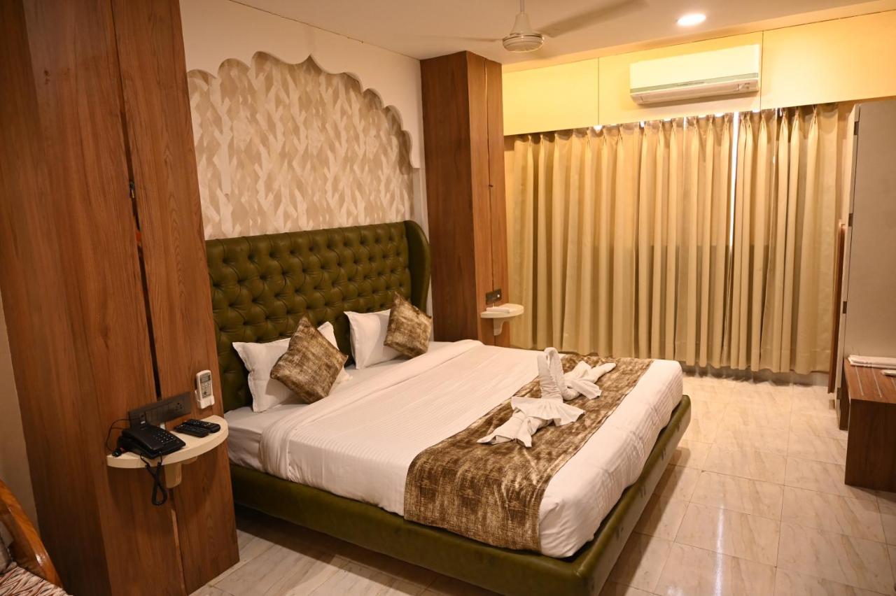 The Shah Imperial Hotel Gwalior Bagian luar foto