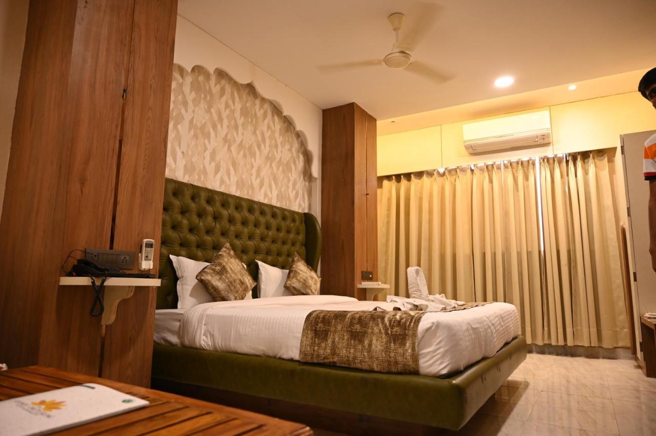 The Shah Imperial Hotel Gwalior Bagian luar foto